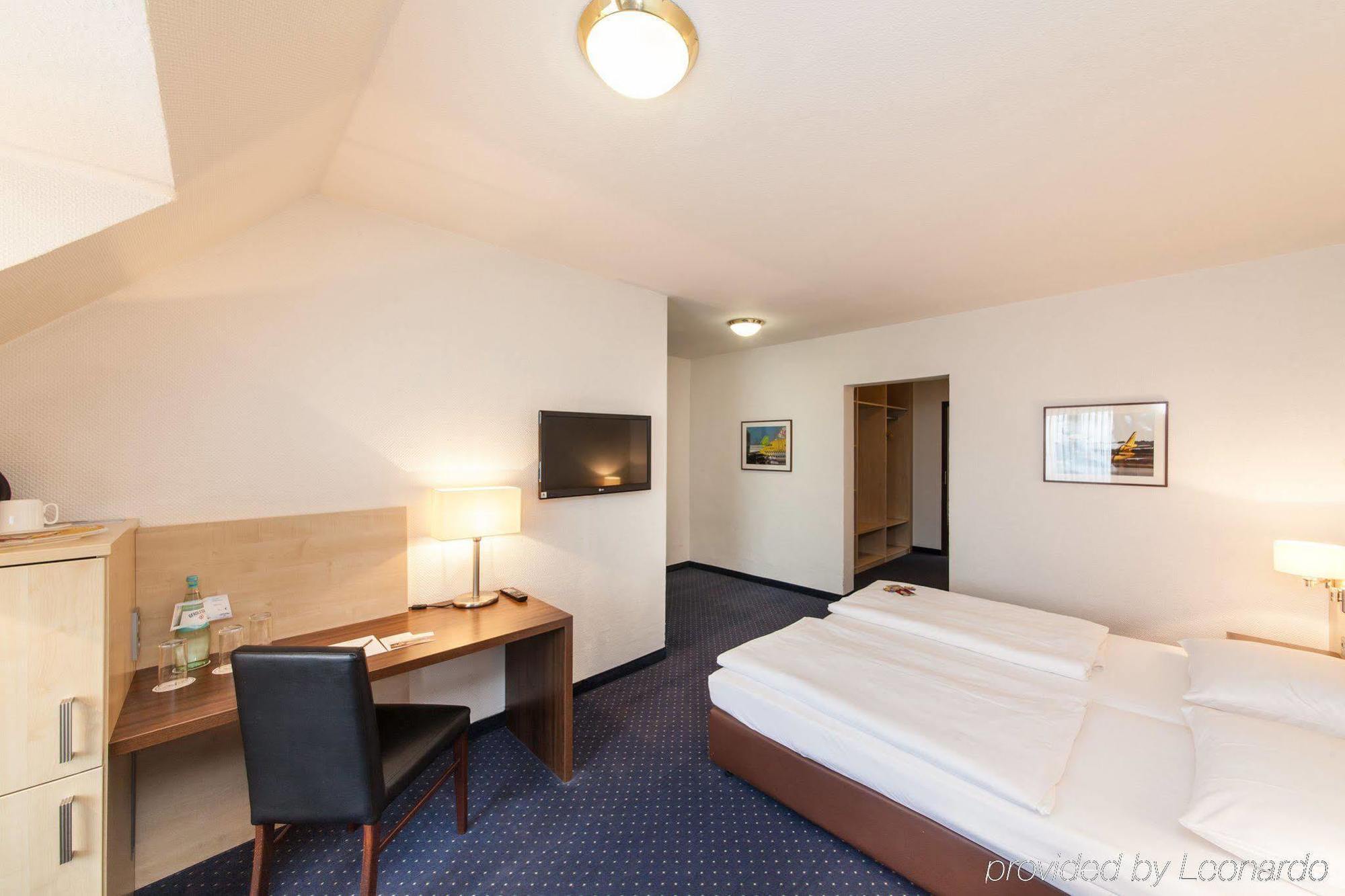 Hotel Mariella Cologne Luaran gambar