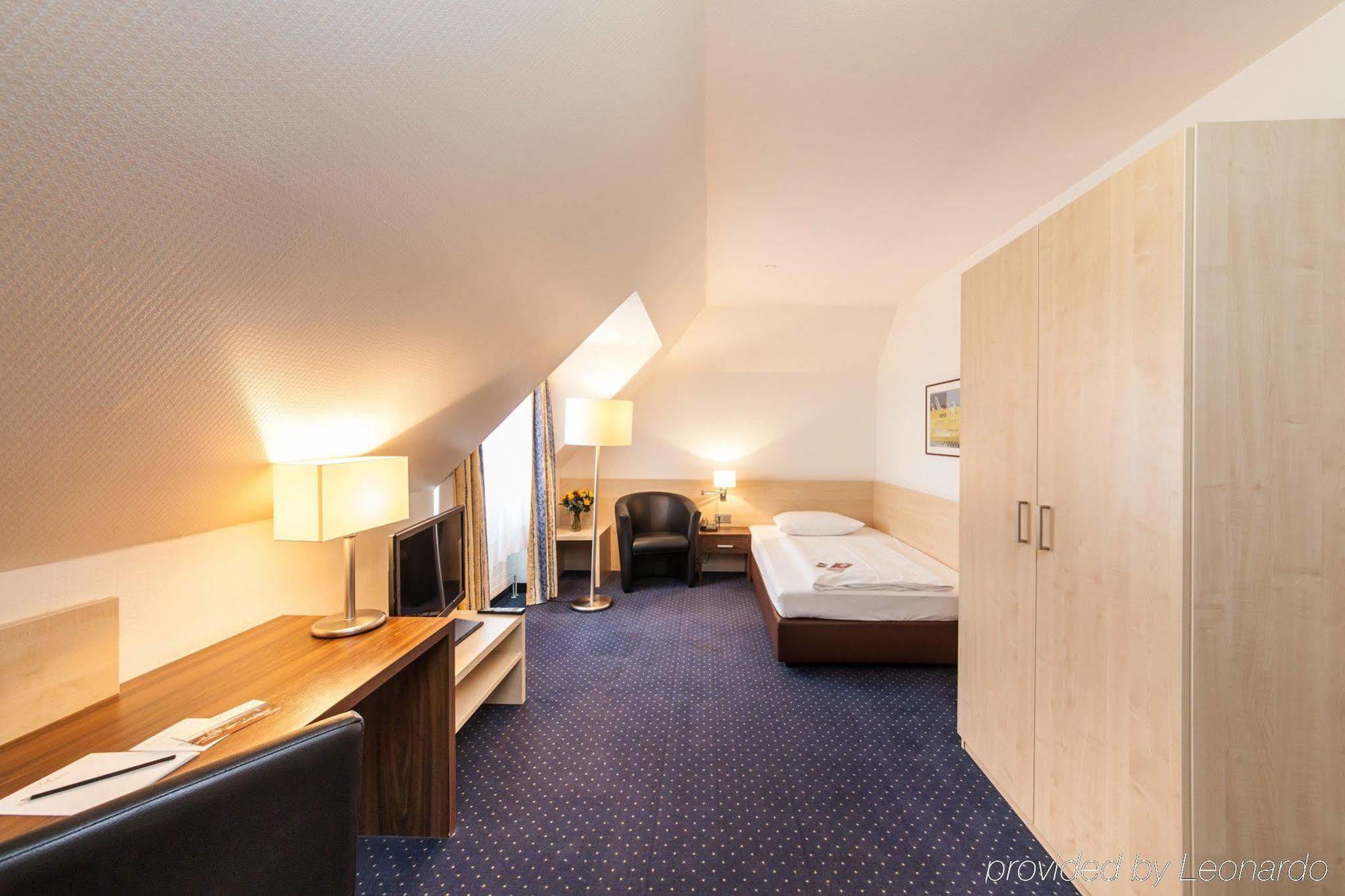 Hotel Mariella Cologne Luaran gambar